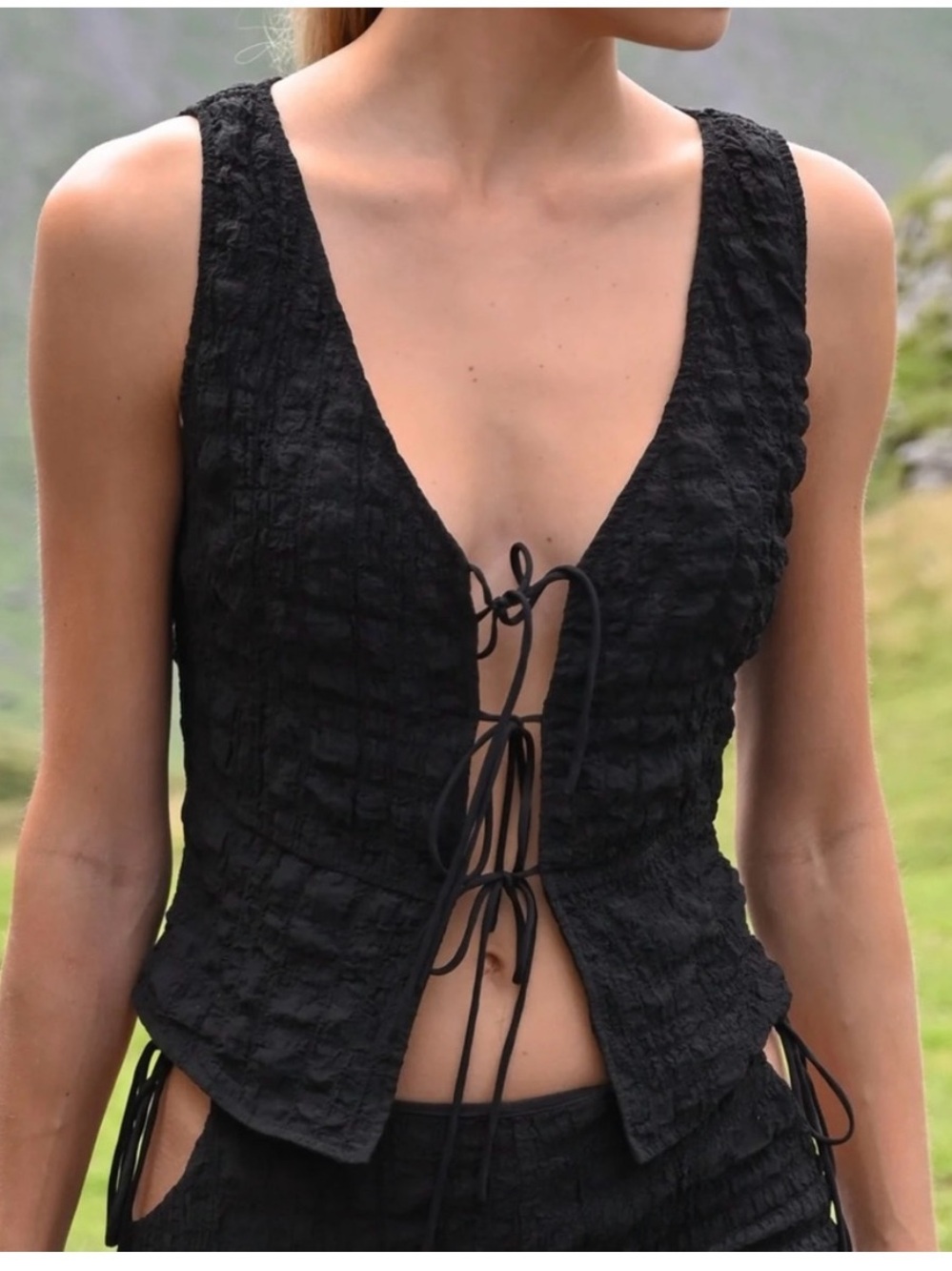 Textured Black Tie-Front Sleeveless Camisole - Tatum Bubble Tie Vest - Picture 2 of 7
